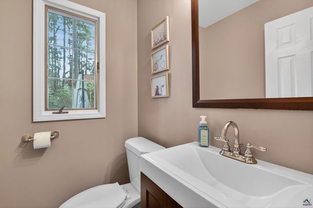 301 Lake Front Drive, Warner Robins, GA 31088