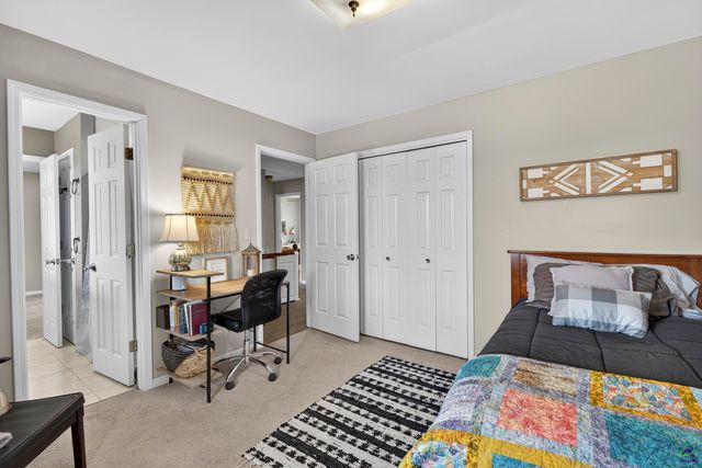 301 Lake Front Drive, Warner Robins, GA 31088