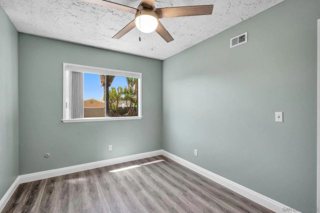 10131 Maple Tree, Santee, CA 92071