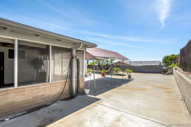 10131 Maple Tree, Santee, CA 92071