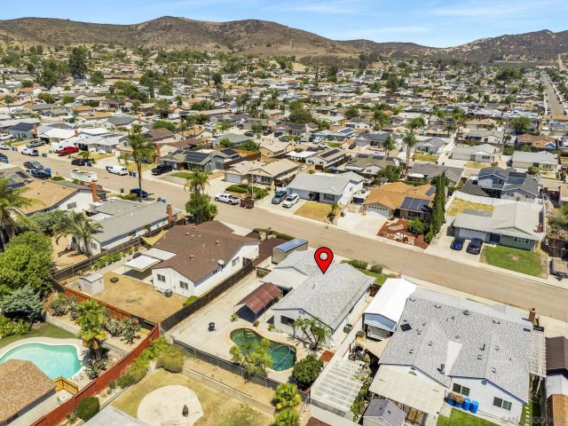 10131 Maple Tree, Santee, CA 92071