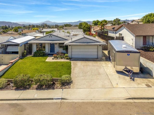 10131 Maple Tree, Santee, CA 92071