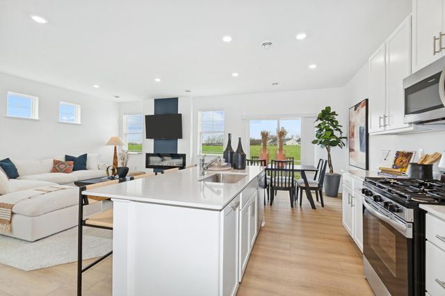 6244 205th Street N, Forest Lake, MN 55025