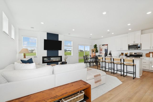 6244 205th Street N, Forest Lake, MN 55025