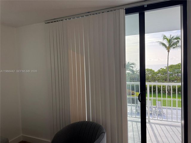 4301 Collins Ave 208, Miami Beach, FL 33140