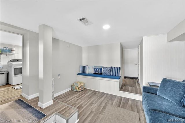 11050 Charles Drive, Byron, MI 48418