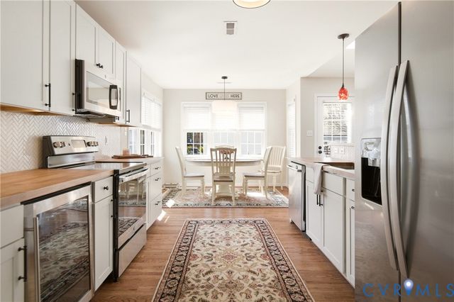 6320 Rolling Lawn Ct, Hanover, VA 23111