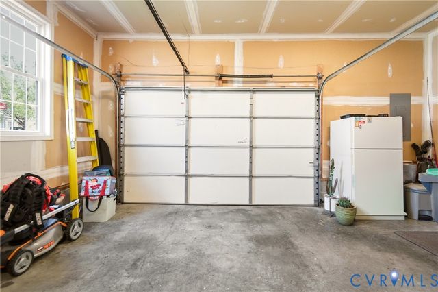 6320 Rolling Lawn Ct, Hanover, VA 23111