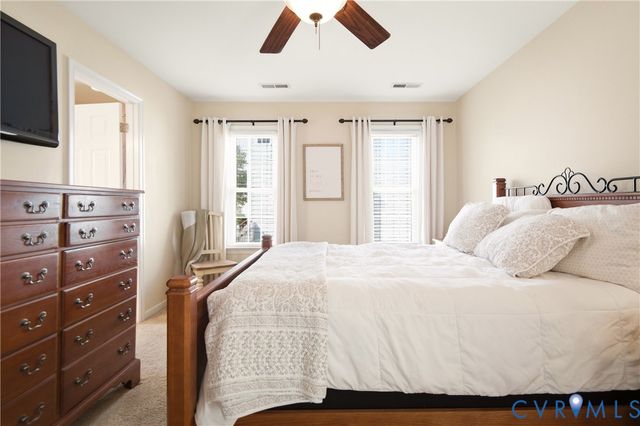 6320 Rolling Lawn Ct, Hanover, VA 23111