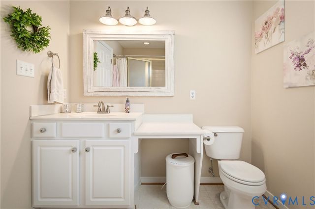 6320 Rolling Lawn Ct, Hanover, VA 23111