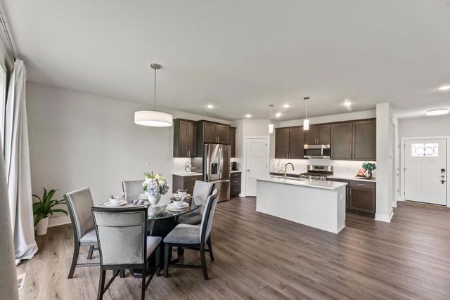 W193N5036 Rosemary RIDGE, Menomonee Falls, WI 53051