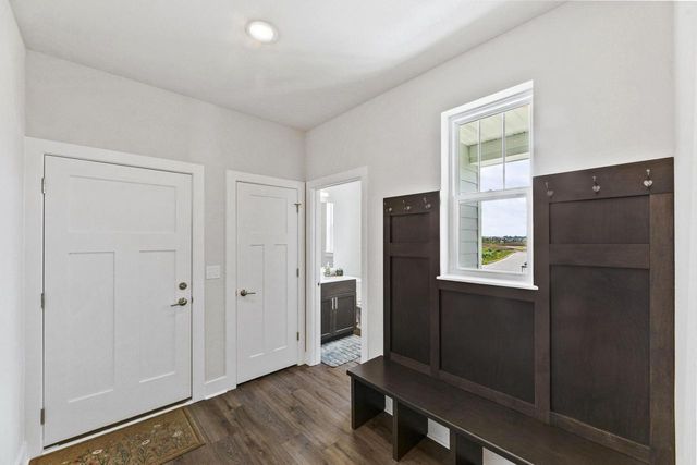 W193N5036 Rosemary RIDGE, Menomonee Falls, WI 53051