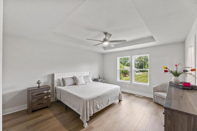 W193N5036 Rosemary RIDGE, Menomonee Falls, WI 53051