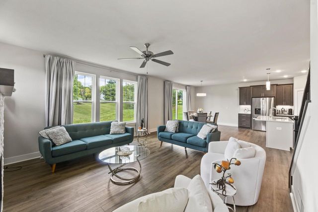 W193N5036 Rosemary RIDGE, Menomonee Falls, WI 53051
