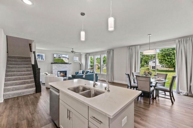 W193N5036 Rosemary RIDGE, Menomonee Falls, WI 53051