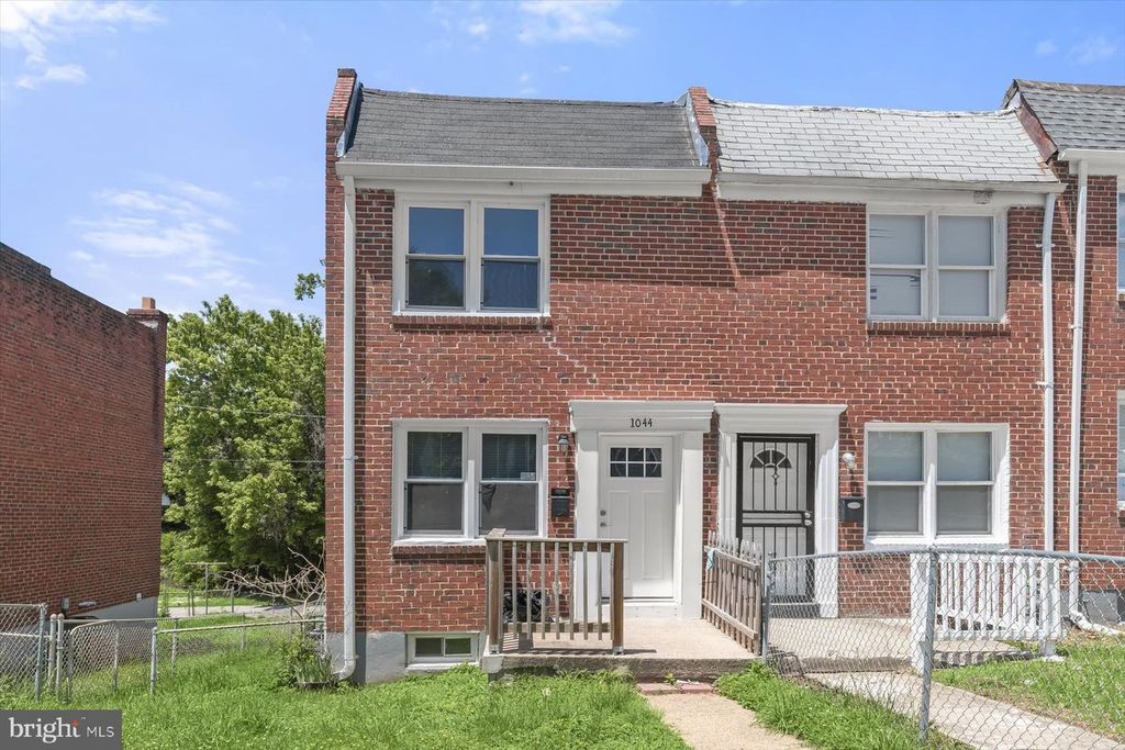 1044 ELLICOTT DRIVEWAY, Baltimore, MD 21216