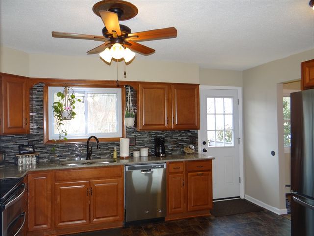 17 Redwing Lane, Horseheads, NY 14845