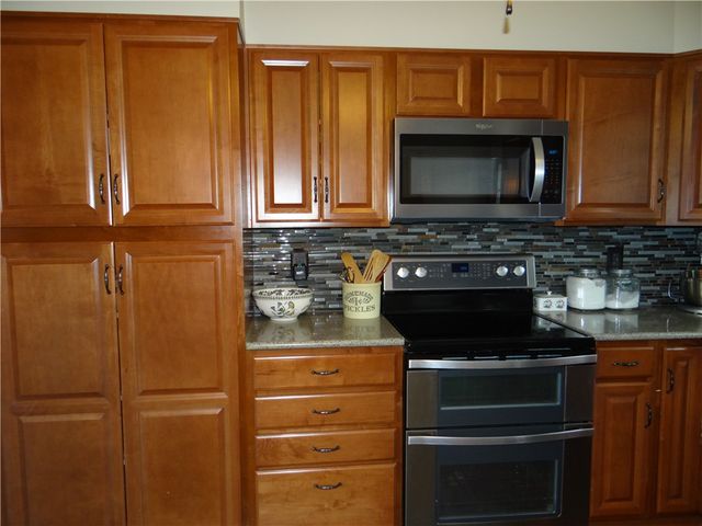 17 Redwing Lane, Horseheads, NY 14845