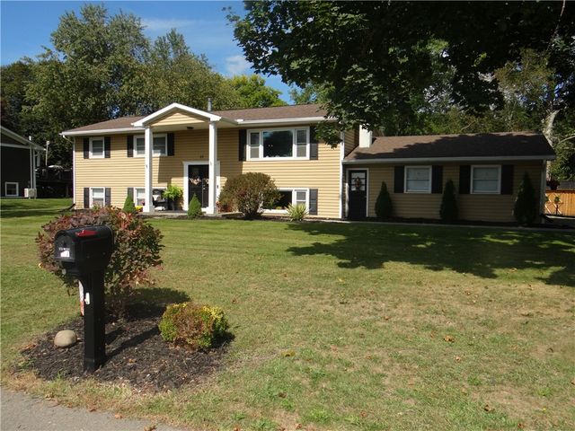 17 Redwing Lane, Horseheads, NY 14845