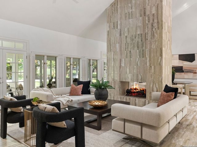 20 CARRIAGE HLS, San Antonio, TX 78257