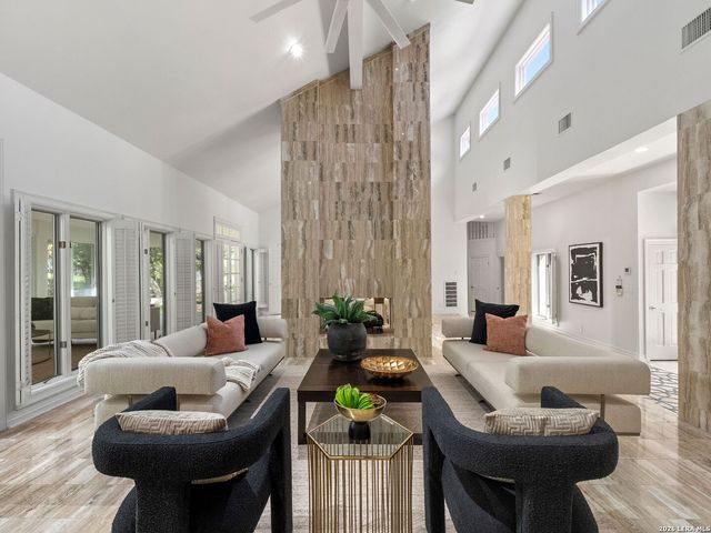 20 CARRIAGE HLS, San Antonio, TX 78257