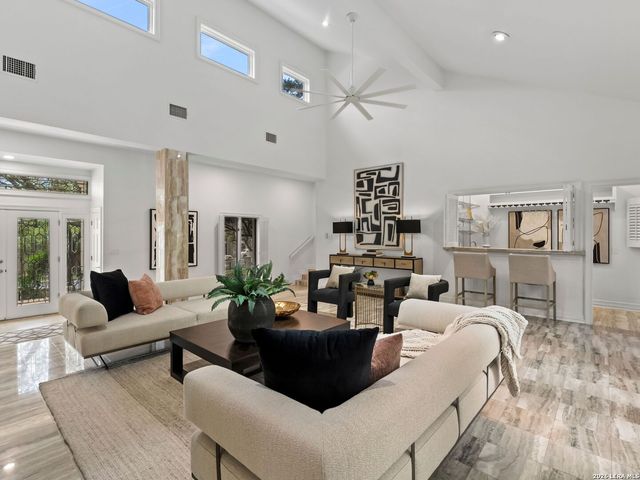 20 CARRIAGE HLS, San Antonio, TX 78257