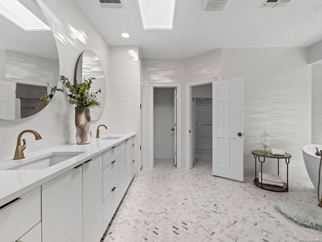 20 CARRIAGE HLS, San Antonio, TX 78257