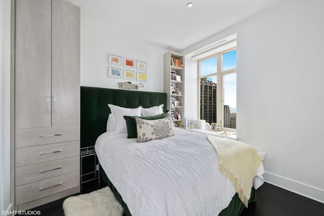 118 E ERIE Street 29F, Chicago, IL 60611