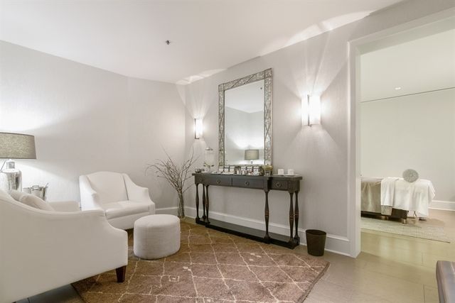 118 E ERIE Street 29F, Chicago, IL 60611