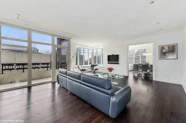 118 E ERIE Street 29F, Chicago, IL 60611