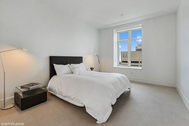 118 E ERIE Street 29F, Chicago, IL 60611