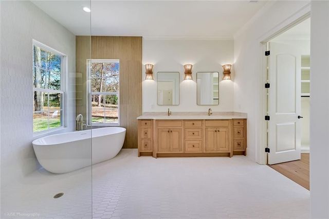 273 Hickory Hills Drive, Jefferson, GA 30549