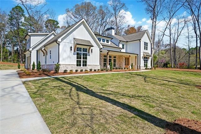 273 Hickory Hills Drive, Jefferson, GA 30549
