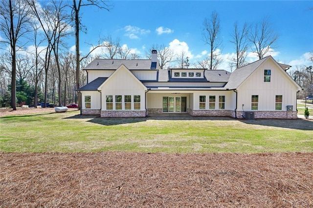 273 Hickory Hills Drive, Jefferson, GA 30549