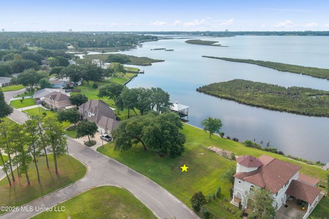2523 S Shore Drive, Biloxi, MS 39532