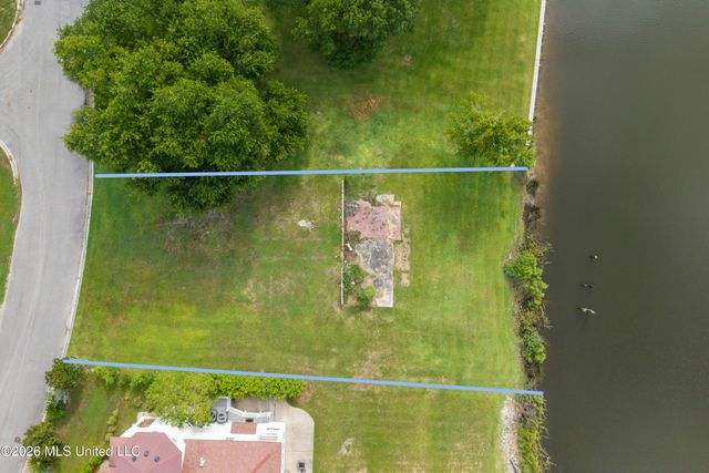 2523 S Shore Drive, Biloxi, MS 39532
