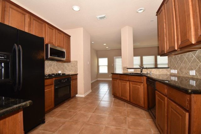7027 Crockett Ridge Drive, Richmond, TX 77406