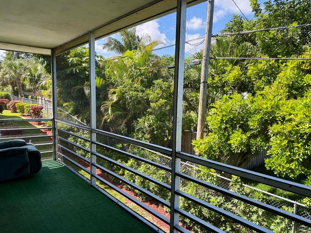 3402 Cynthia Lane 205, Lake Worth Beach, FL 33461