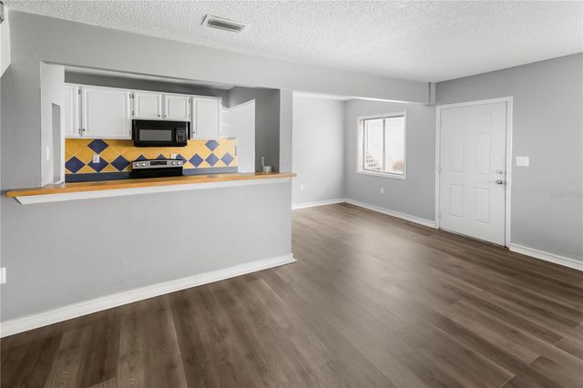 1829 BOUGH AVENUE 3, Clearwater, FL 33760