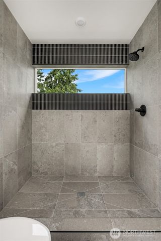 2028 NE 123rd Street, Seattle, WA 98125