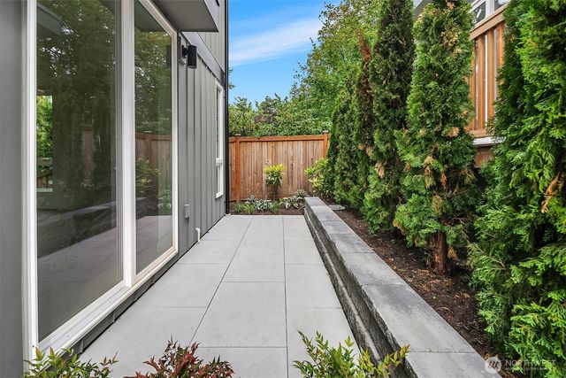 2028 NE 123rd Street, Seattle, WA 98125