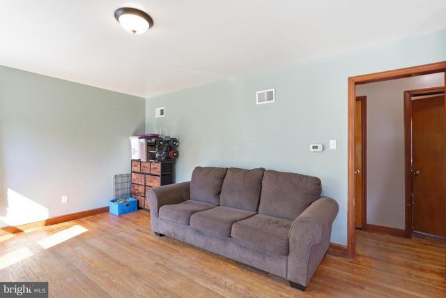 22 EMMERT RD, Hagerstown, MD 21740