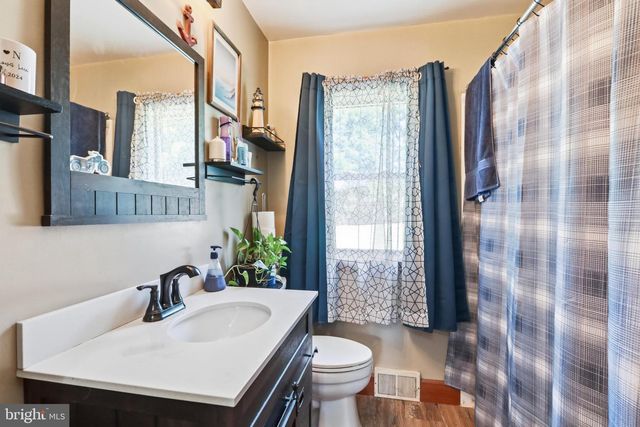 22 EMMERT RD, Hagerstown, MD 21740