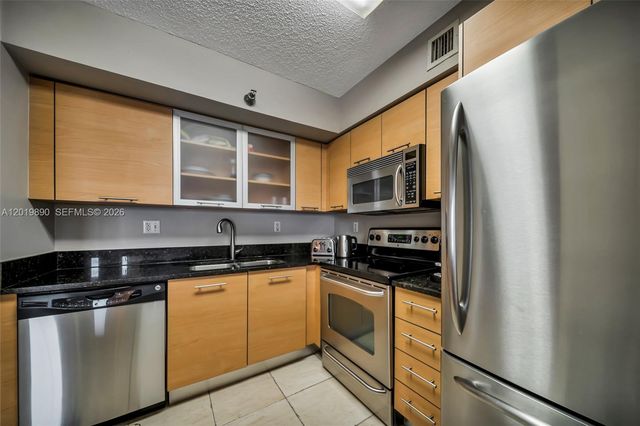 3300 NE 191st St LP04, Aventura, FL 33180