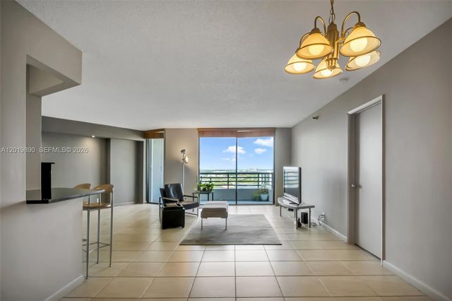3300 NE 191st St LP04, Aventura, FL 33180