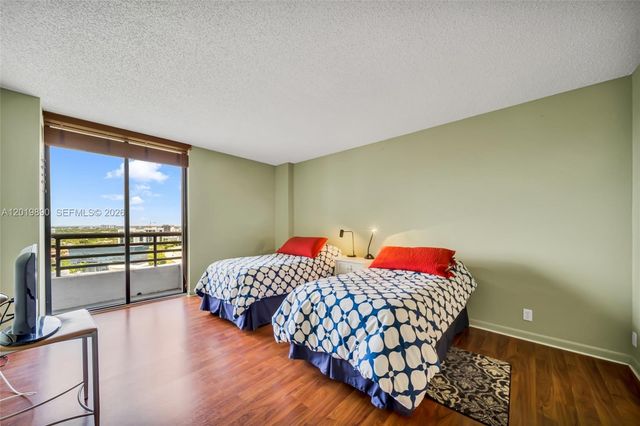 3300 NE 191st St LP04, Aventura, FL 33180