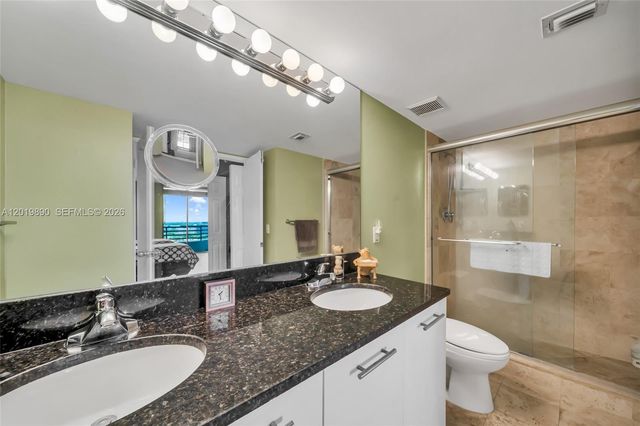 3300 NE 191st St LP04, Aventura, FL 33180