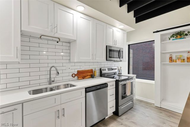 78 E Chestnut Street 608, Columbus, OH 43215