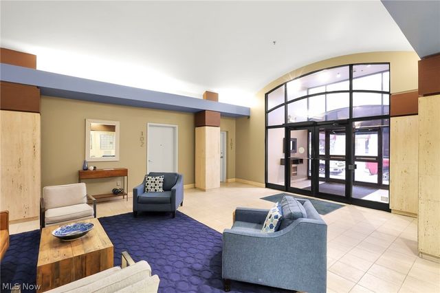 78 E Chestnut Street 608, Columbus, OH 43215