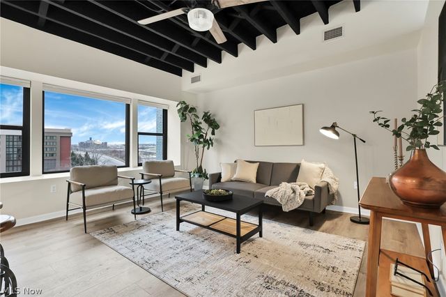 78 E Chestnut Street 608, Columbus, OH 43215